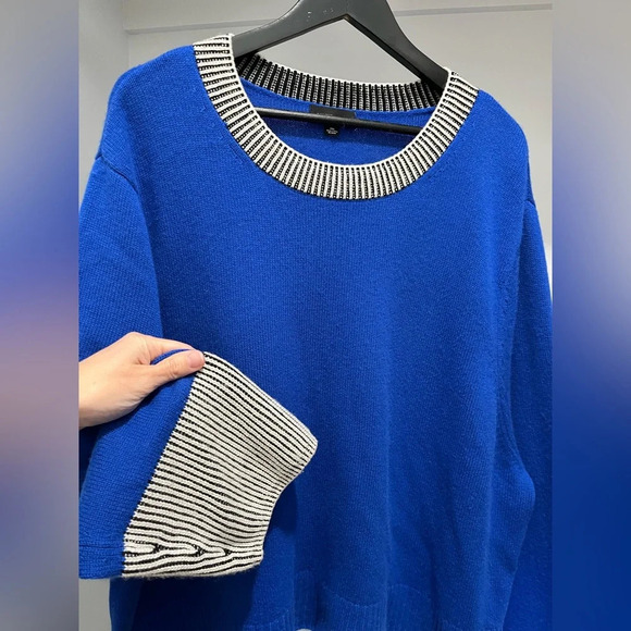 Summersalt Coziest Cashmere Royal blue Crew Sweater black/white accents size 1XL - Picture 3 of 10